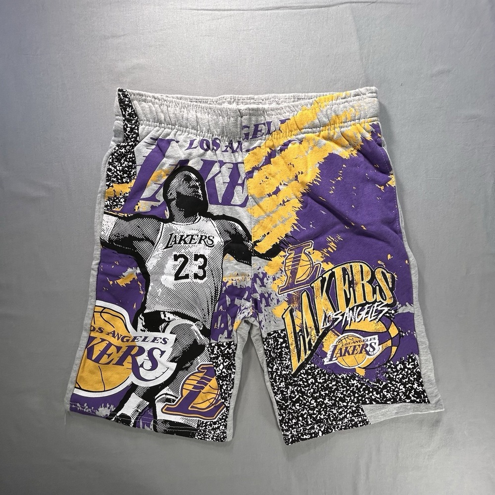 Los‎ Angeles Lakers NBA Basketball Lebron James Shorts size Medium